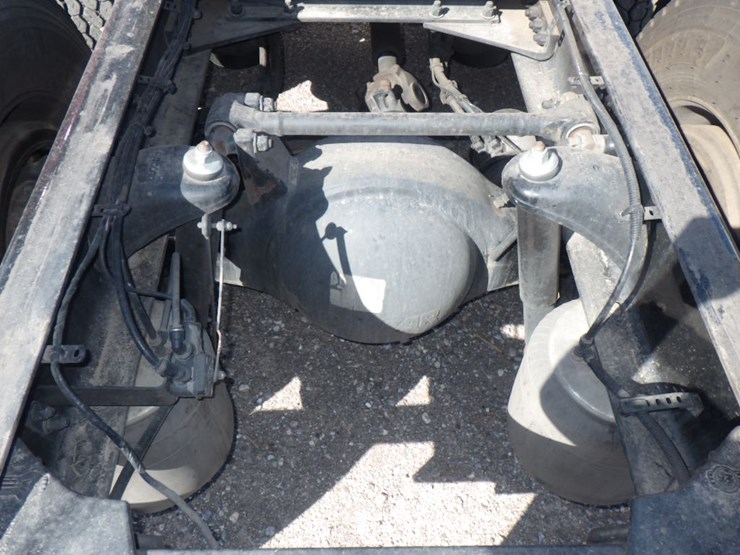 2020-kenworth-t680-image-12