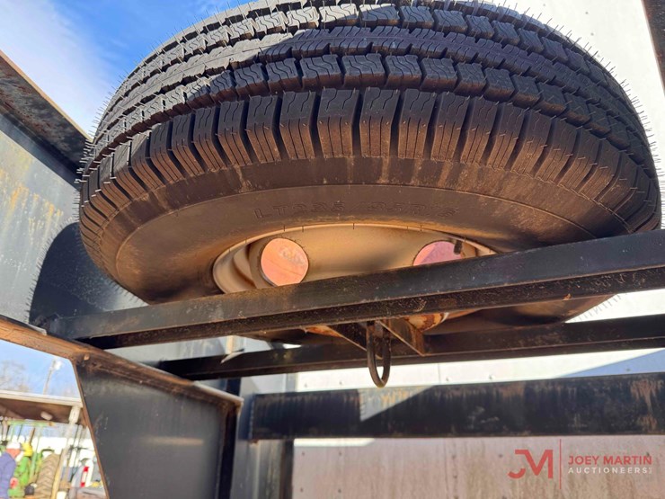 goosenecktandem-dual-trailer-w/-mounted-van-body-image-7