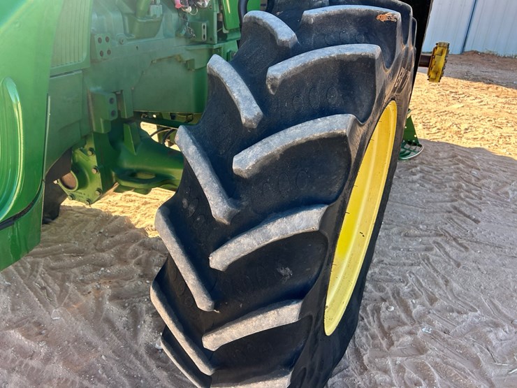 2004-john-deere-8420-image-23