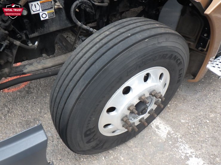 2022-kenworth-t680-image-19