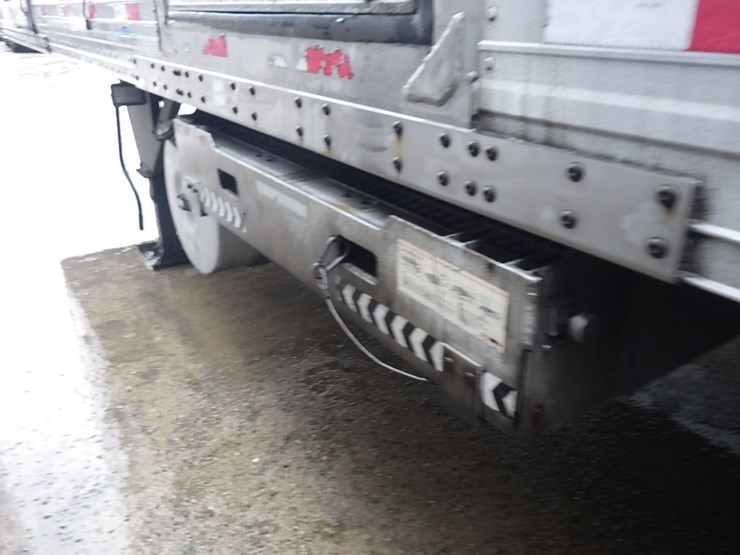 2016-hyundai-reefer-image-23