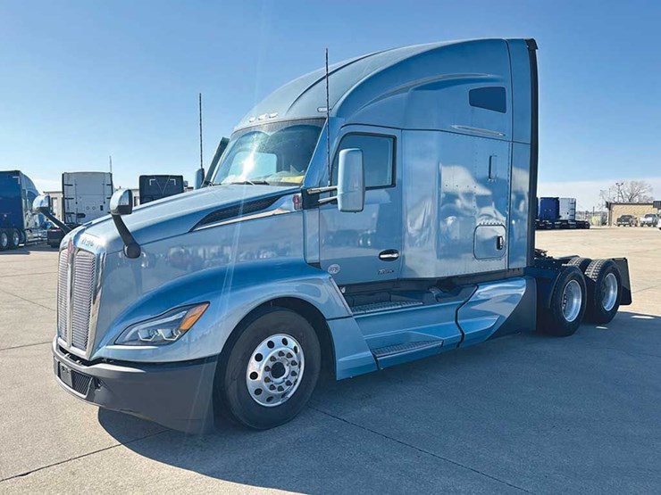2022-kenworth-t680-image-2