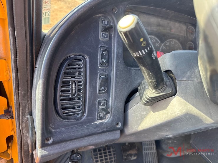 2003-caterpillar-3126-image-37