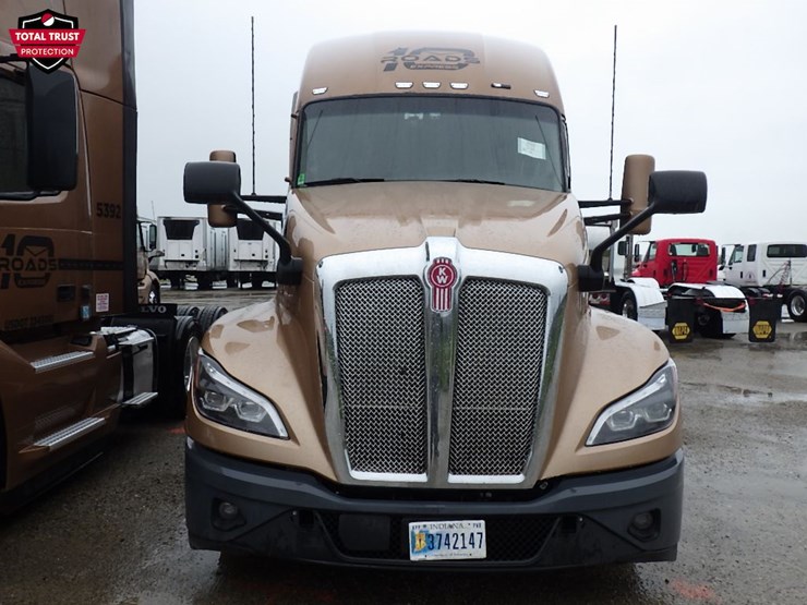 2024-kenworth-t680-image-2