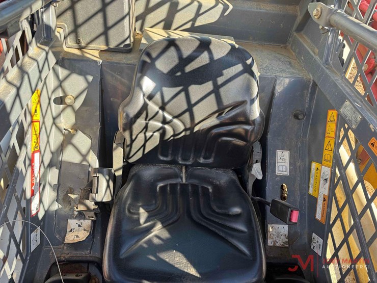 2022-takeuchi-tl6r-image-18