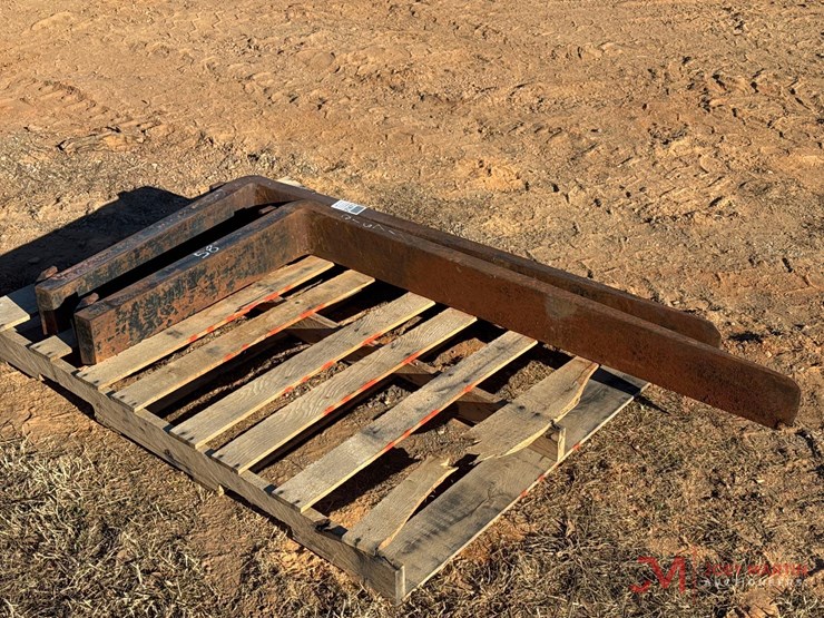 (2)-58"-forklift-forks-image-2