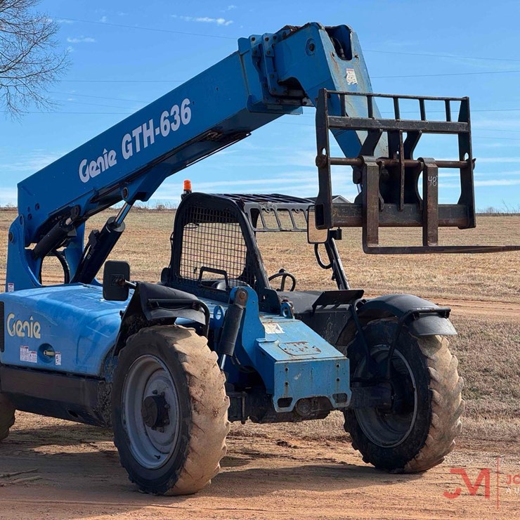 2017 GENIE GTH636