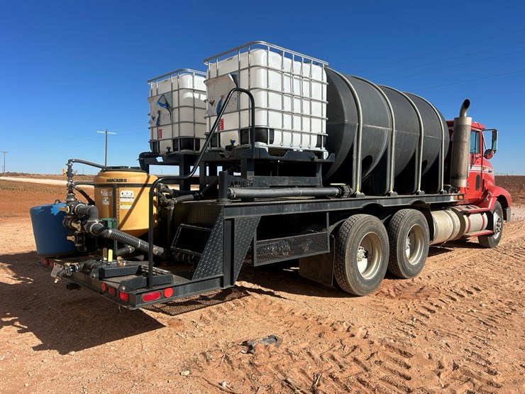 1996-international-9200-image-3