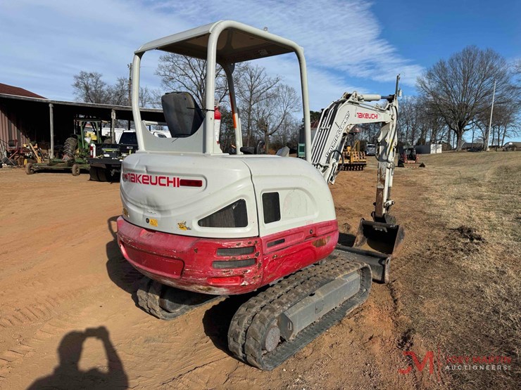 2019-takeuchi-tb230-image-4