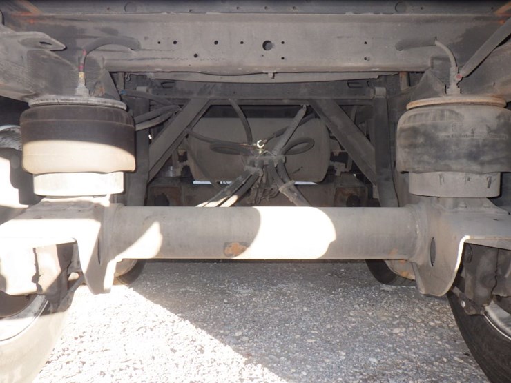 2017-utility-3000r-image-19