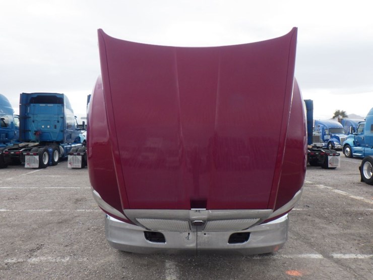 2015-kenworth-t680-image-27