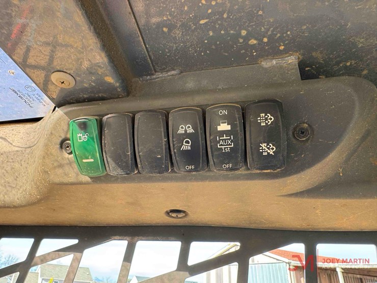 2022-takeuchi-tl6r-image-22