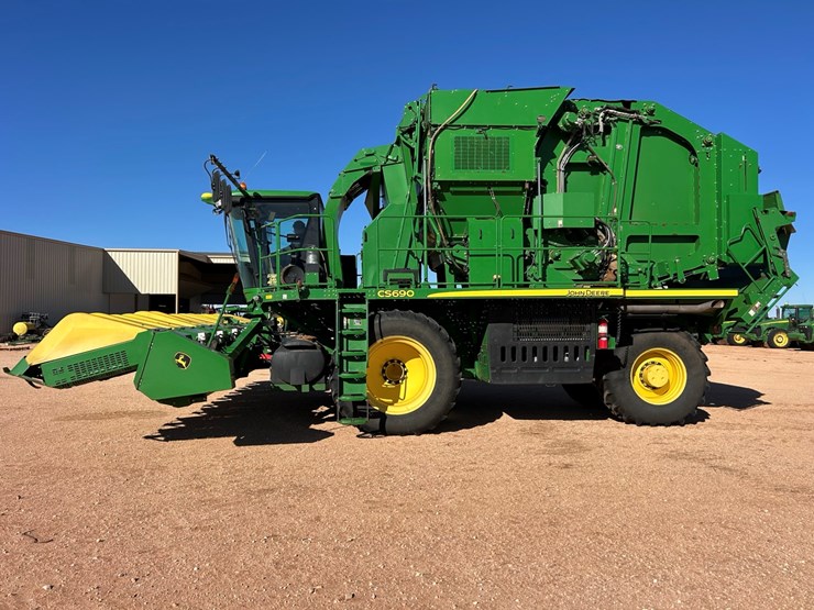 john-deere-cs690-image-2
