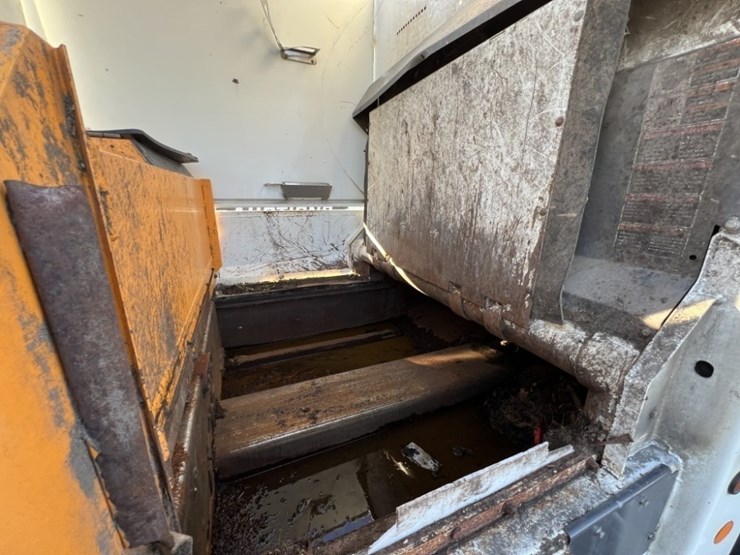 2013-mack-leu612-image-28