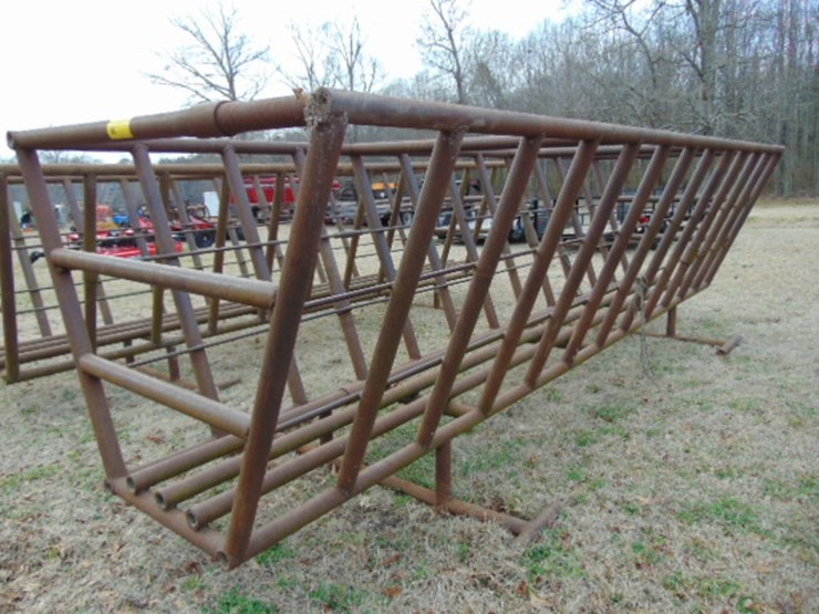 20'-pipe-hay-feeder-image-2