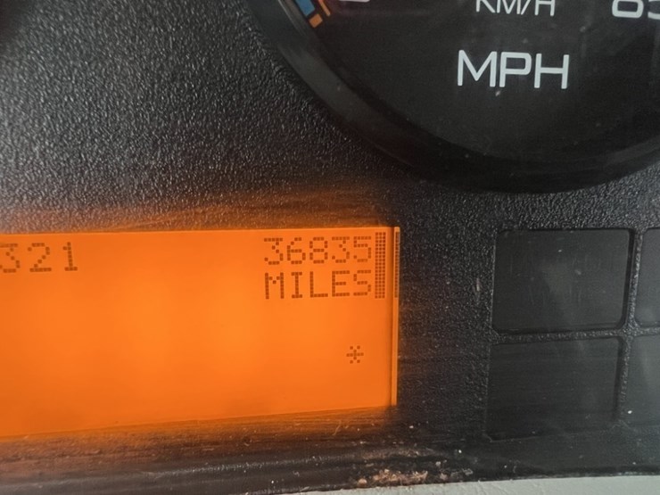 2013-international-7500-s/a-dump-truck-image-27