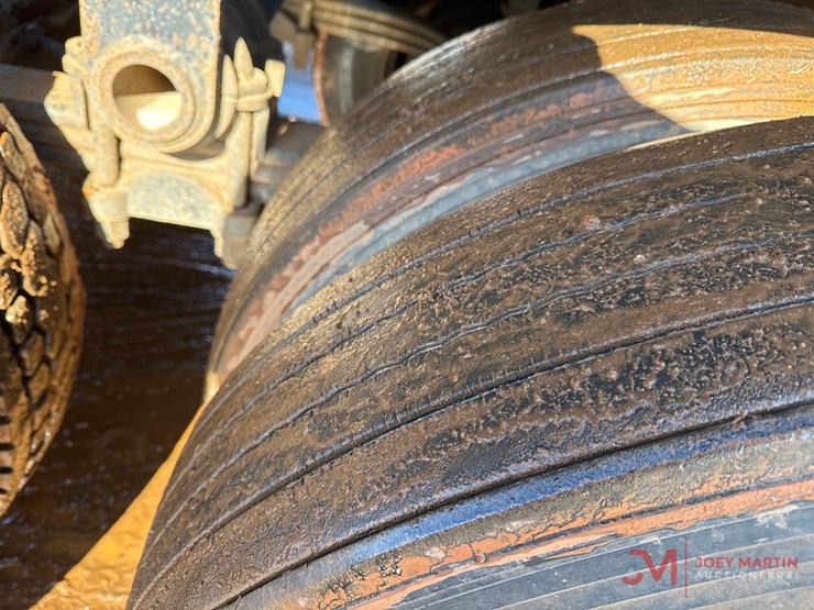 2005-travis-]-image-10