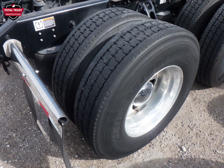 2020-kenworth-t680-image-6