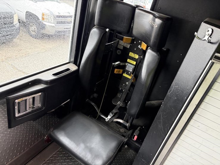 2003-pierce-arrow-image-15