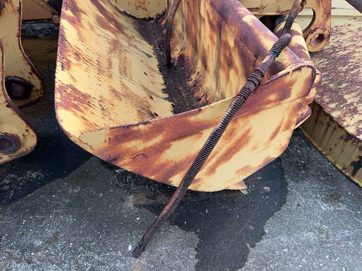 59”-hydraulic-bucket-image-5