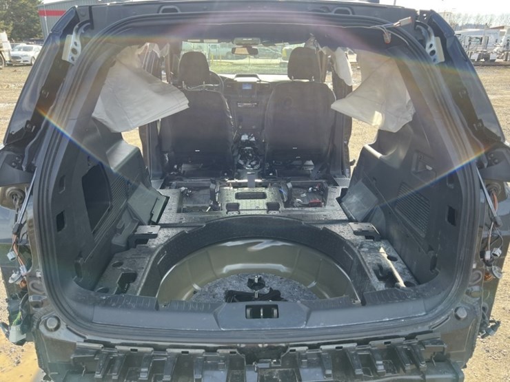 2024-ford-explorer-image-19