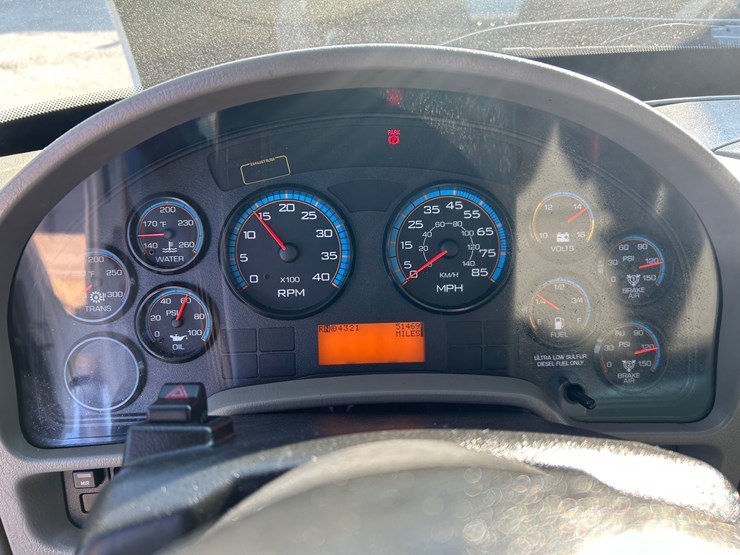 2013-international-durastar-4400-image-121