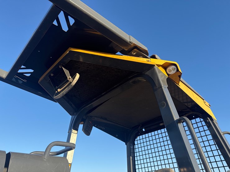 2019-deere-450k-lgp-image-7