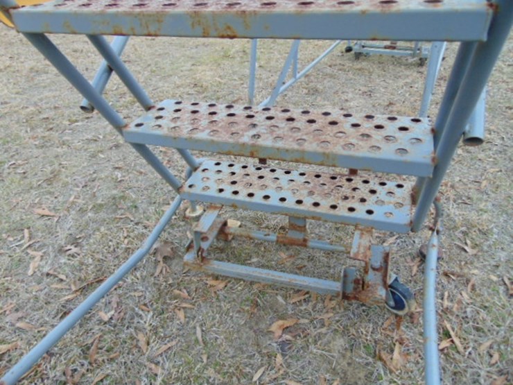 rolling-(9)steps-ladder-image-3