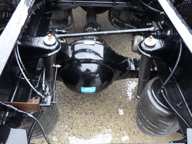 2022-kenworth-t680-image-12