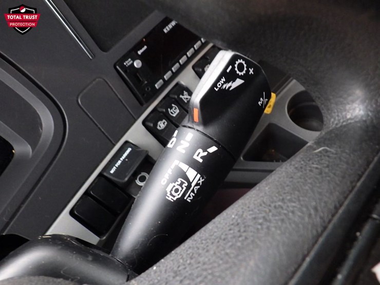 2024-kenworth-t680-image-22