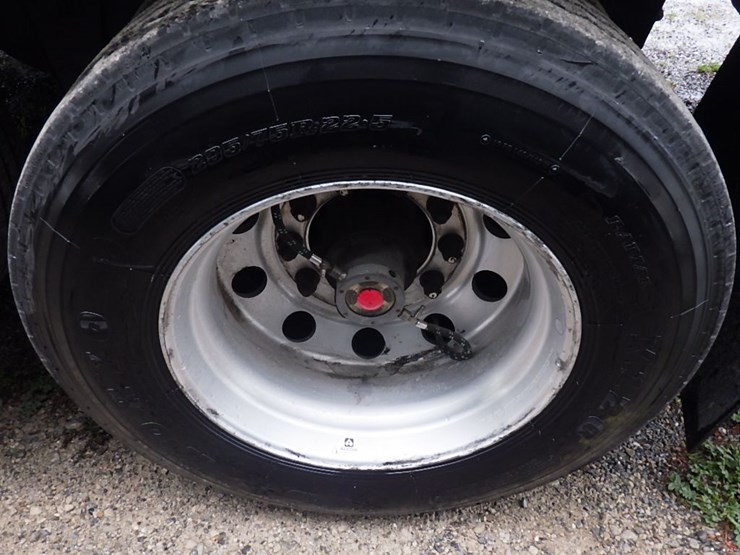 2016-hyundai-reefer-image-18