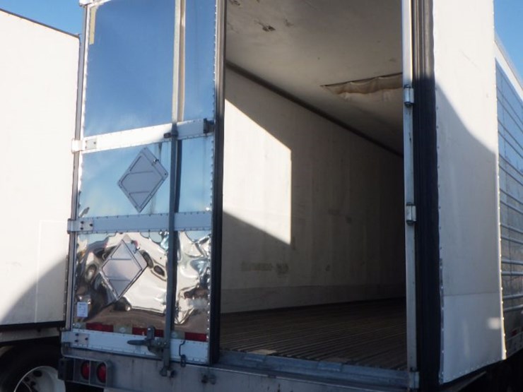 2017-utility-3000r-image-14