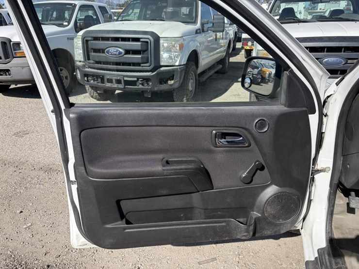 2011-chevrolet-colorado-image-10