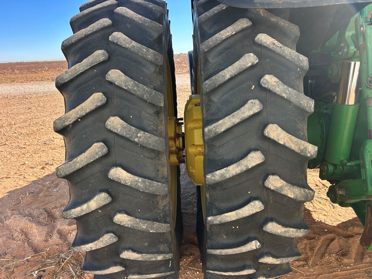 2010-john-deere-8295r-image-6