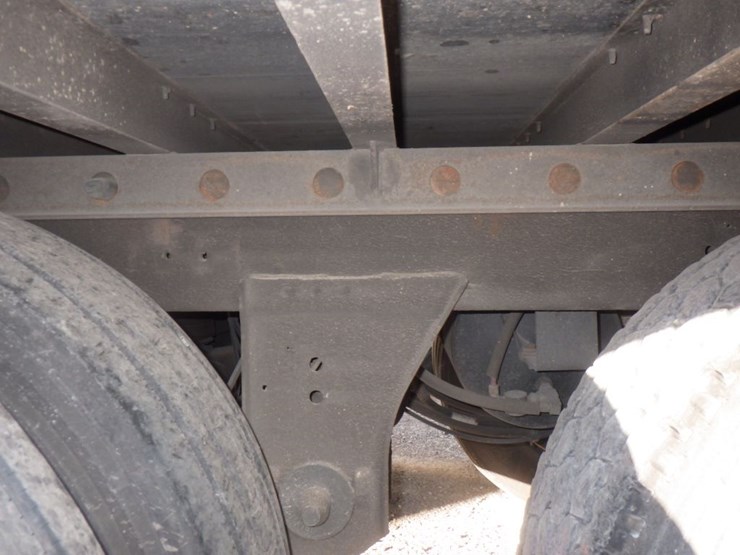 2022-utility-4000d-x-image-9