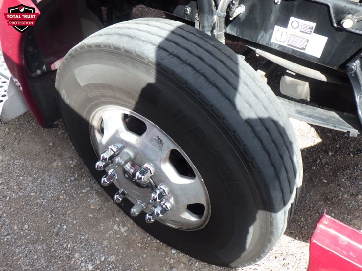 2020-kenworth-t680-image-23