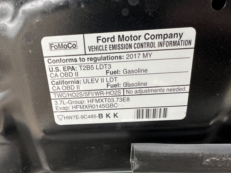 2017-ford-explorer-image-14