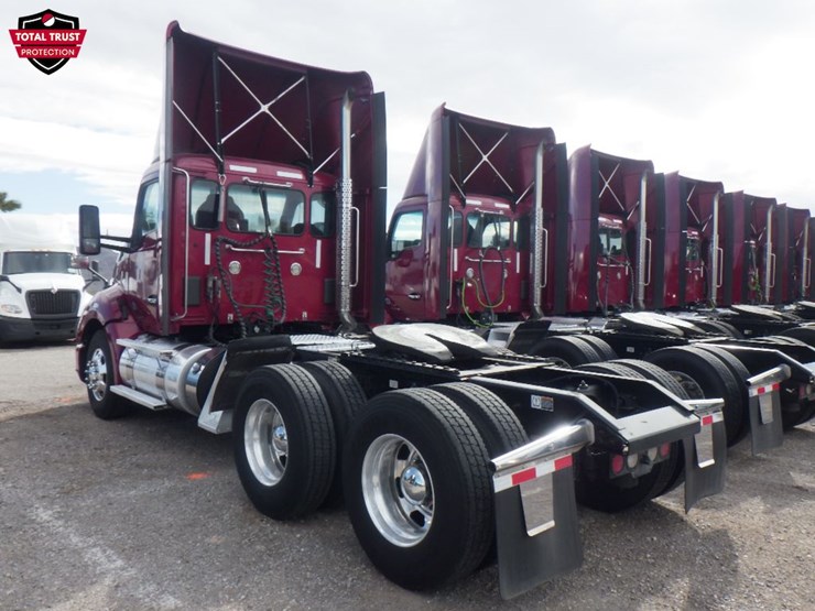 2020-kenworth-t680-image-11