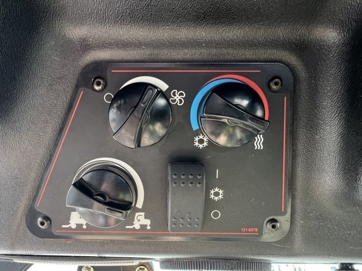 2017-toro-groundsmaster-5910-image-23