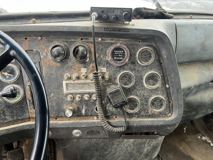 1995-ford-l9000-image-30