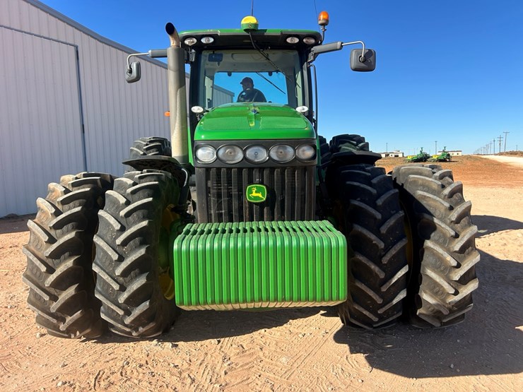 2010-john-deere-8320r-image-19