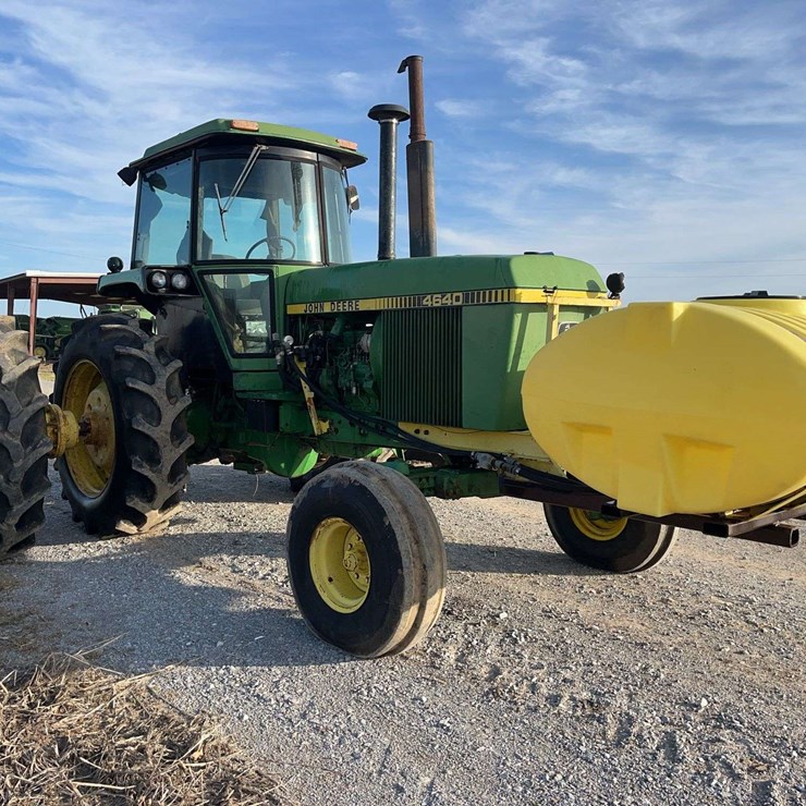 JOHN DEERE 4640