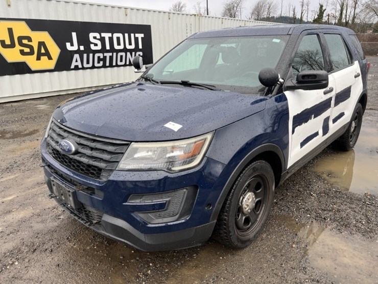 2017-ford-explorer-image-1