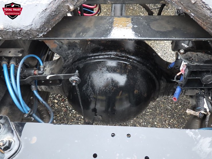 2022-freightliner-cascadia-126-image-7