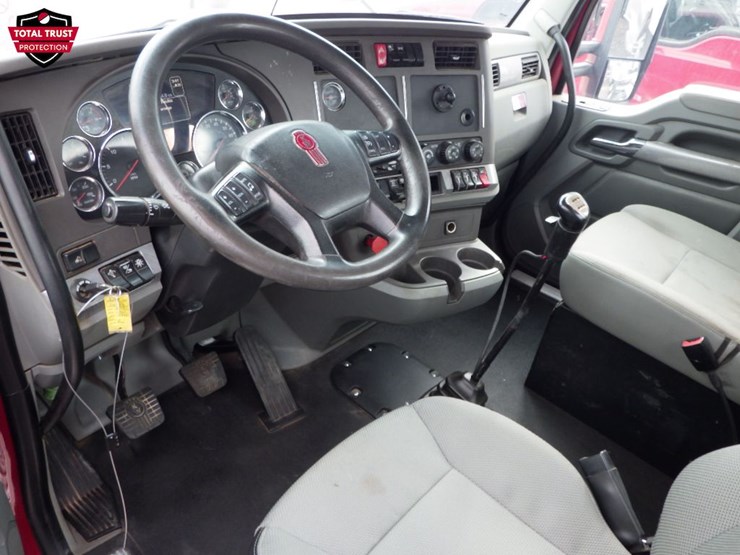 2019-kenworth-t880-image-18