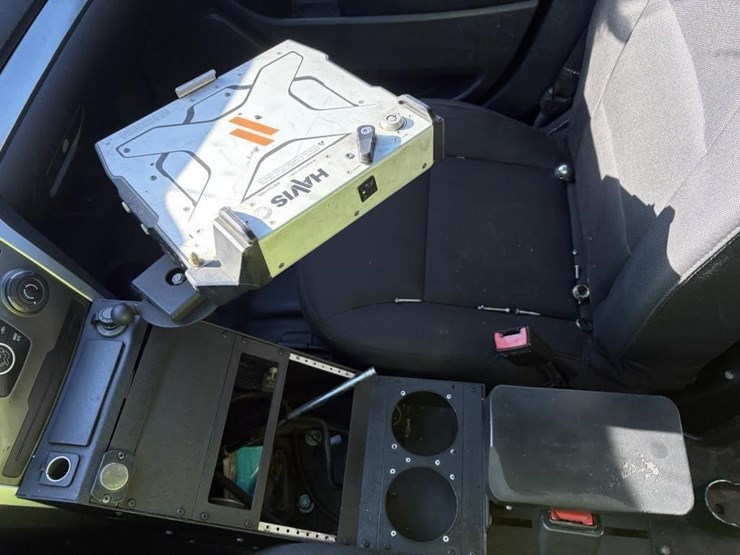 2015-ford-explorer-image-19