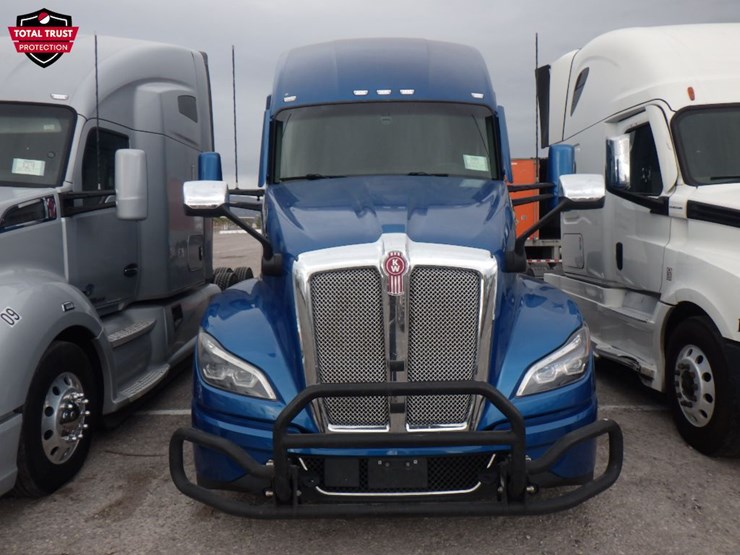 2022-kenworth-t680-image-2