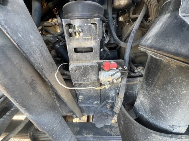 1999-caterpillar-3126-image-17