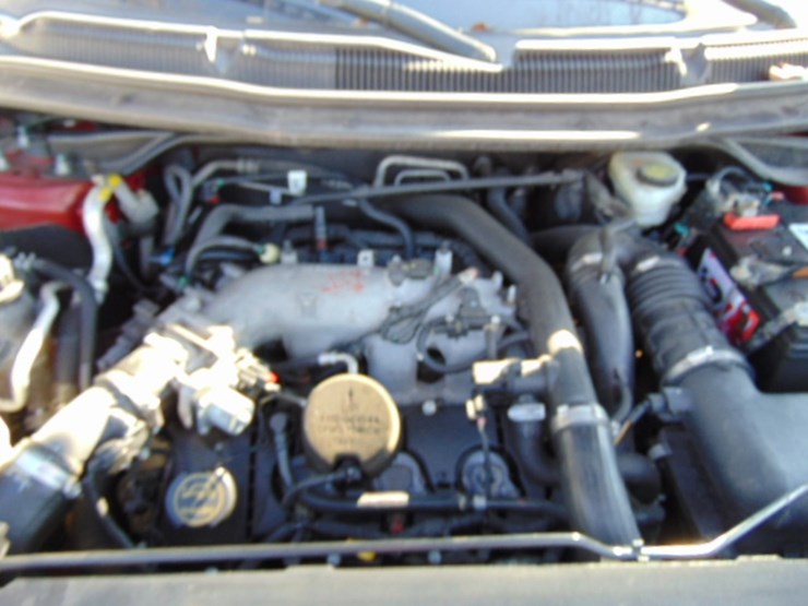 2015-ford-explorer-image-9