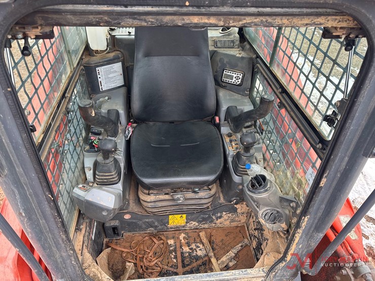 2018-kubota-svl95-2s-image-15